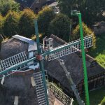Vorbereitungen zur Abnahme des zweiten Flügels